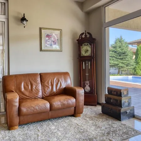 Alekta - Free Parking فندق 3*