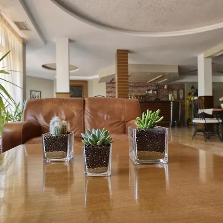 Alekta Hotel