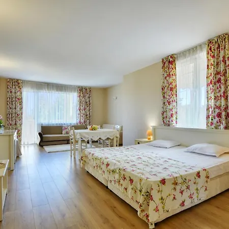 Alekta Hotel 3*