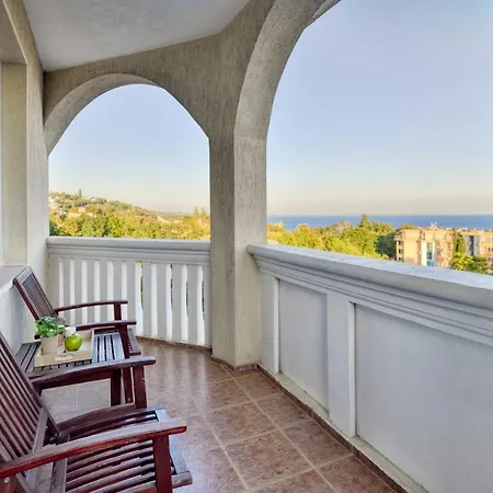 Alekta - Free Parking فندق