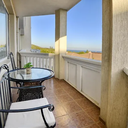 Alekta - Free Parking 3* فارنا