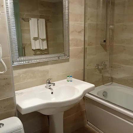 Alekta - Free Parking فندق