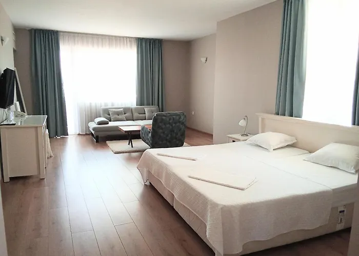 Alekta - Free Parking 3* 瓦爾納