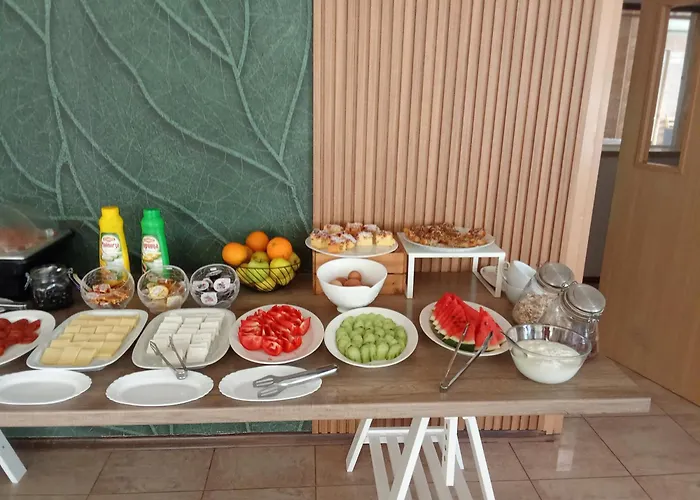 Alekta - Free Parking 酒店 3*