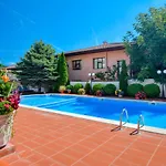 Hotel Alekta - Free Parking Varna
