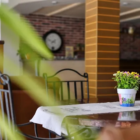 Hotel Alekta - Free Parking Warna