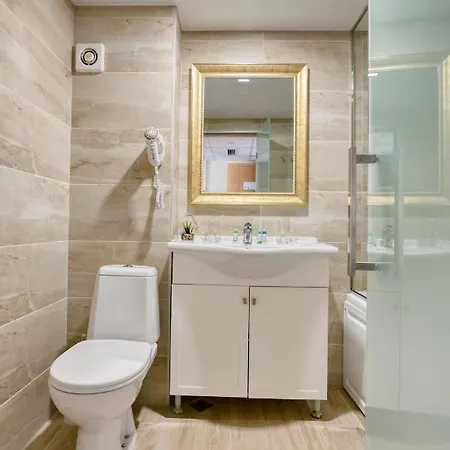 Alekta - Free Parking Warna