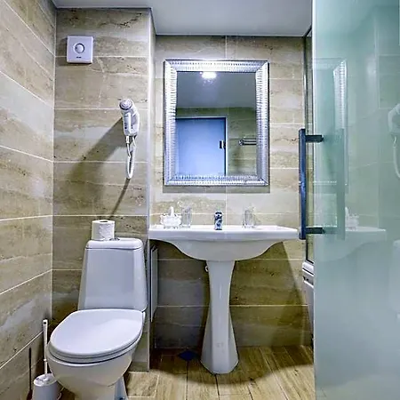 Otel Alekta - Free Parking