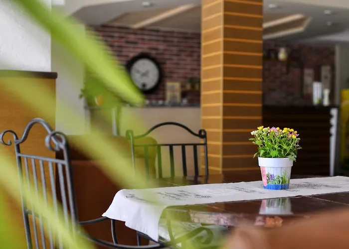 מלון Alekta - Free Parking וארנה