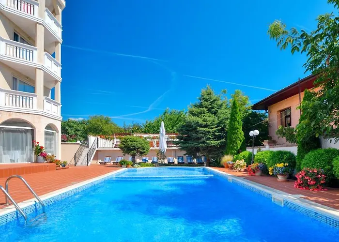 Alekta - Free Parking מלון 3*