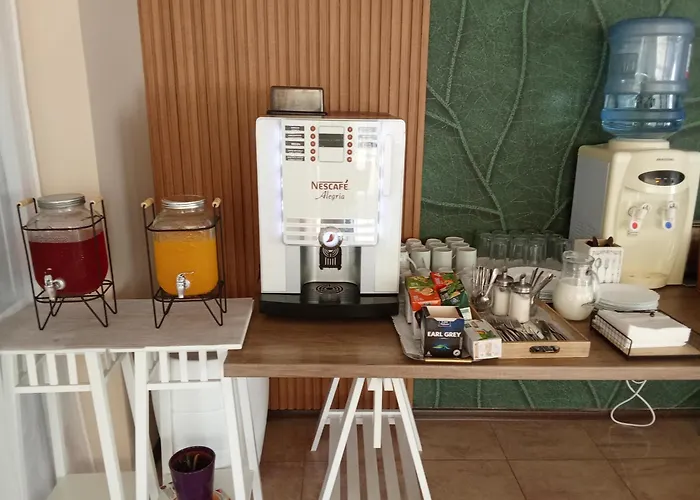 Alekta - Free Parking מלון